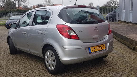 Opel Corsa - 1.2-16V Business 5drs l Airco l Cruise control - 1