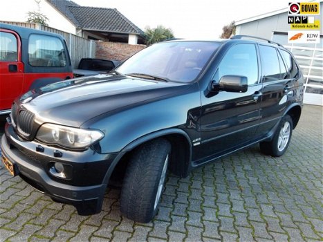 BMW X5 - 4.8is - 1