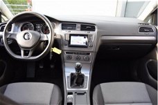 Volkswagen Golf Variant - 1.6 TDI Trendline / Navigatie / Airco / LMV / Trekhaak / Bluetooth /