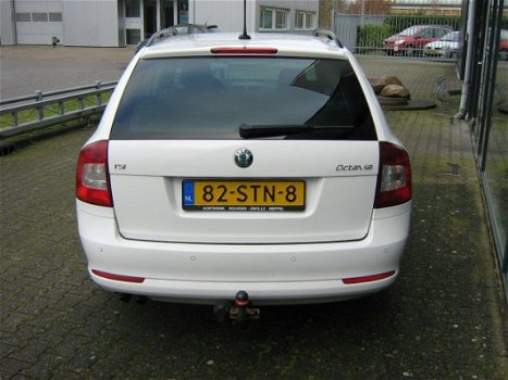 Skoda Octavia Combi - 1.4 TSI Greentech Ambition Business Line - 1