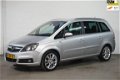 Opel Zafira - 2.2 Cosmo ✔ Airco ✔ Navigatie ✔ APK 01-2021 ☎ - 1 - Thumbnail