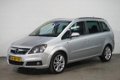 Opel Zafira - 2.2 Cosmo ✔ Airco ✔ Navigatie ✔ APK 01-2021 ☎ - 1 - Thumbnail