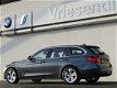 BMW 3-serie Touring - 320i Executive Sport Line | Sportstoelen | Navigatie | Parkeer sensoren achter - 1 - Thumbnail