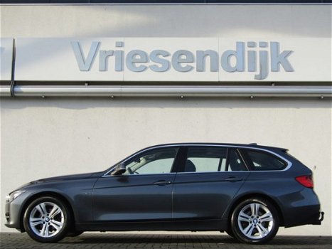 BMW 3-serie Touring - 320i Executive Sport Line | Sportstoelen | Navigatie | Parkeer sensoren achter - 1