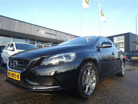 Volvo V40 - 2.0 D2 120PK Ocean Race Business Leder Navigatie Trekhaak - 1