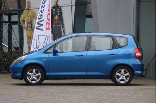 Honda Jazz - 1.2i Style Mode - All in rijklaarprijs | Trekhaak | Dealer ond. | 6 mnd Garantie - 1