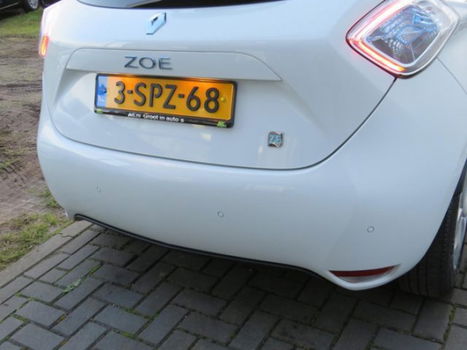 Renault Zoe - Q210 Life Quickcharge 22 kWh (ex Accu) Prijs EXCL BTW Navi Clima PDC Bluetooth Cruise - 1