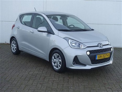 Hyundai i10 - 1.0i Comfort *AIRCO / USB / CRUISE / BLUETOOTH - 1