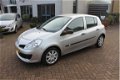 Renault Clio - 1.2-16V Authentique 5-Deurs Lage-km Bj 2007 Zilver - 1 - Thumbnail