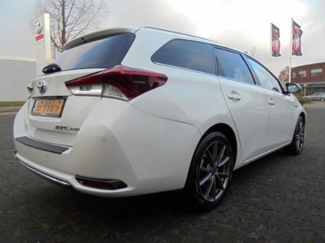 Toyota Auris - TS 1.8 Hybrid Lease pro Stoelverwarming, Panoramadak & Navi - 1