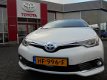 Toyota Auris - TS 1.8 Hybrid Lease pro Stoelverwarming, Panoramadak & Navi - 1 - Thumbnail