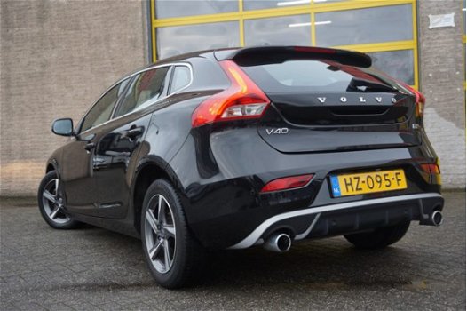 Volvo V40 - 2.0 D2 R-Design Business BJ2015 LED V+A | LMV16