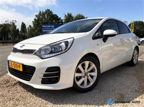 Kia Rio - 1.2i 5DR DYNAMIC-LINE AIRCO NAVI PARKEER-CAMERA D. GLAS CRUISE-CONTROL - 1