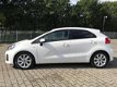 Kia Rio - 1.2i 5DR DYNAMIC-LINE AIRCO NAVI PARKEER-CAMERA D. GLAS CRUISE-CONTROL - 1 - Thumbnail