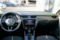 Skoda Octavia Combi - 1.0 TSI 115 pk Style Business DSG-automaat | parkeersensoren v+a | navigatie | - 1 - Thumbnail