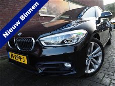 BMW 1-serie - 118d Sport LED Navigatie Clima PDC Actie