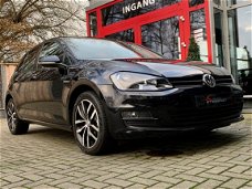 Volkswagen Golf - 1.2 TSI 105PK * CUP EDITION * PANODAK/ CRUISE/ 16'' LMV/ PARK SYSTEEM