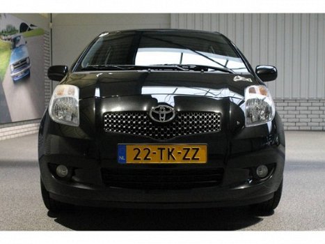 Toyota Yaris - 1.3 16v VVT-i Luna 5-Drs - 1