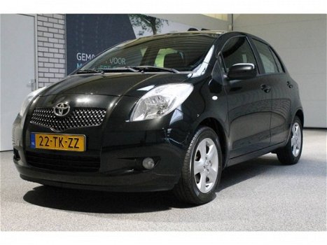 Toyota Yaris - 1.3 16v VVT-i Luna 5-Drs - 1