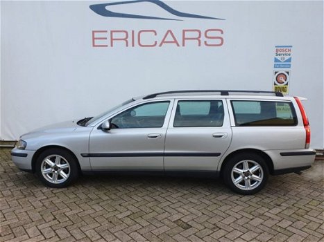 Volvo V70 - 2.4 140PK AIRCO TREKHAAK - 1