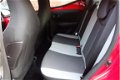 Toyota Aygo - 1.0 VVT-i x-play Navigatie 5drs All Season banden - 1 - Thumbnail