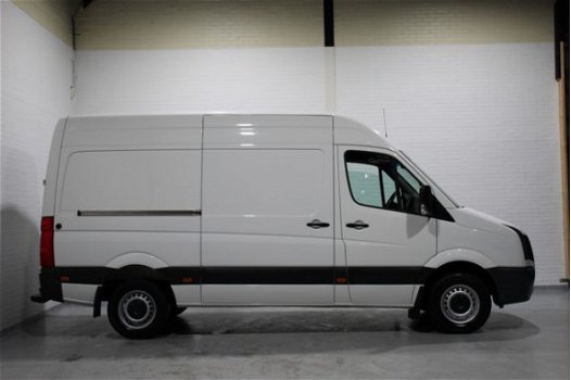 Volkswagen Crafter - 2.0 TDI 140 pk L2H2 Airco, PDC V+A, Opstap achter, Bijrijdersbank, Slechts 53 d - 1