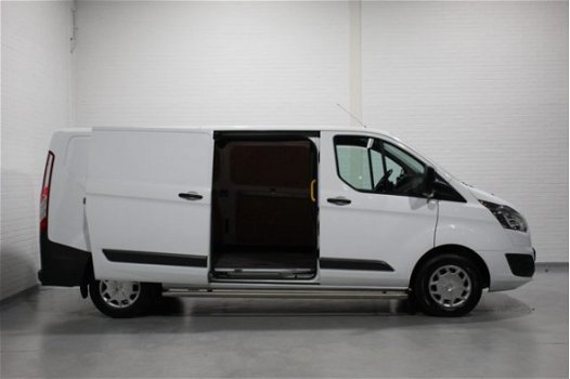 Ford Transit Custom - 2.0 TDCI 130 pk L2H1 Trend Airco, Trekhaak, Sidebars, PDC V+A, Achterklep - 1