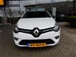 Renault Clio Estate - 0.9 TCe Limited NAVIGATIE / AIRCO / PARKEERSENSOREN - 1 - Thumbnail