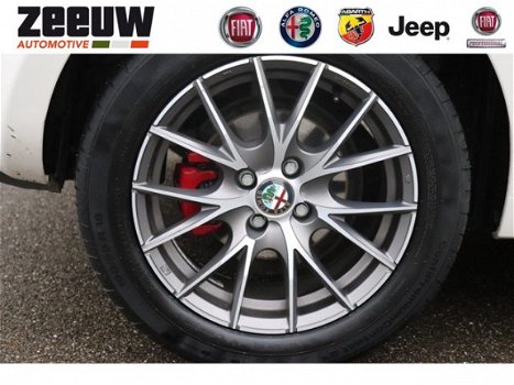 Alfa Romeo MiTo - Twin Air Turbo 100 PK Exclusive Navi Leder - 1