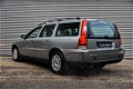 Volvo V70 - 2.4 140PK Aut5, Kinetic, El. stoelverstelling, 50.400km - 1 - Thumbnail