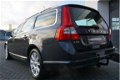 Volvo V70 - 2.5FT 230 PK Summum LEER E XENON TREKHAAK - 1 - Thumbnail