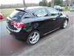 Alfa Romeo Giulietta - 1.4 Turbo MultiAir 170pk Distinctive. Rood leer - 1 - Thumbnail