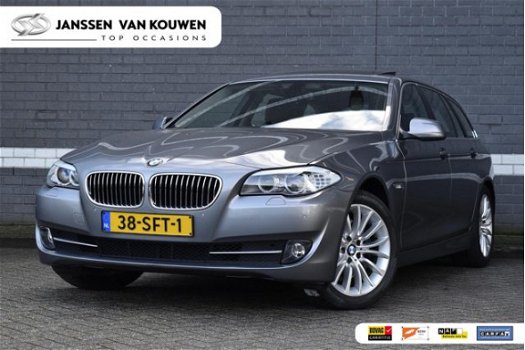 BMW 5-serie Touring - 528i 258pk 6 Cil / High Exe / Pano - 1