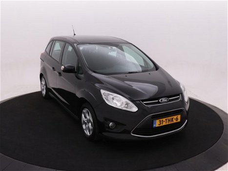 Ford Grand C-Max - 1.6 Trend 125 pk 7-persoons | Voorruitverwarming | Trekhaak | Lichtmetalen velgen - 1