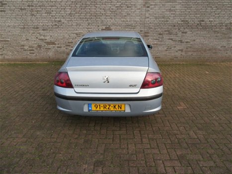 Peugeot 407 - 1.8-16V XR - 1