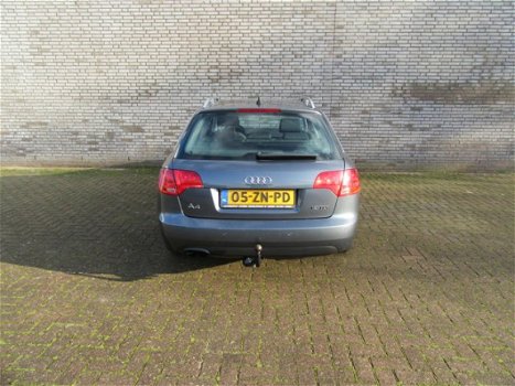 Audi A4 Avant - 1.9 TDI Advance - 1