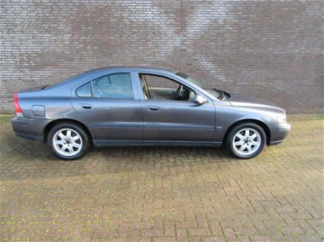 Volvo S60 - 2.4 Edition YONGTIMER - 1