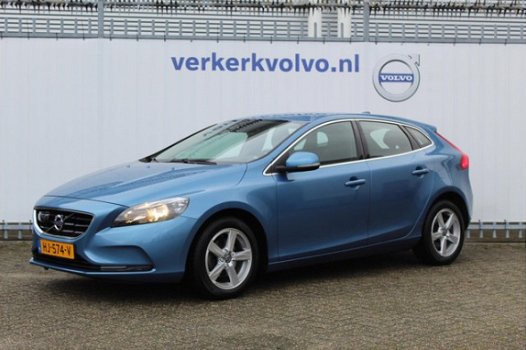 Volvo V40 - 2.0 D2 120PK Momentum - 1