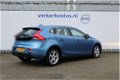 Volvo V40 - 2.0 D2 120PK Momentum - 1 - Thumbnail