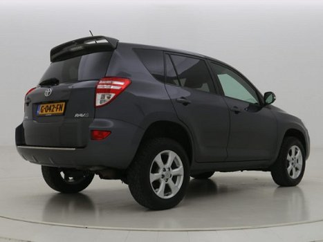 Toyota RAV4 - 2.0 VVTi Dynamic - 1