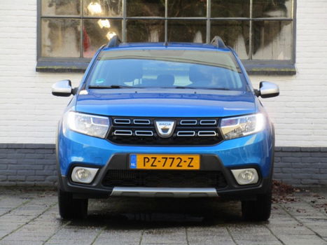 Dacia Sandero - 0.9 Tce 90pk Automaat Stepway / Lage Kilometerstand / Navigatie / Airco / - 1