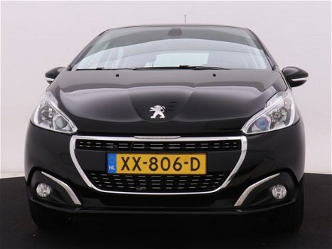 Peugeot 208 - 1.2 PureTech Signature *SIGNATURE*NAVIGATIE*AIRCO* | NEFKENS DEAL | - 1