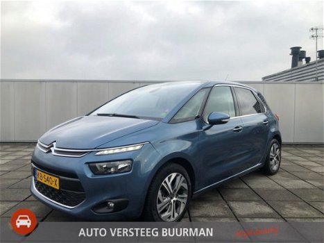 Citroën C4 Picasso - 1.2 PureTech 130pk Intensive Achteruitrijcamera, Parkeersensoren voor + achter - 1