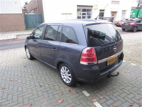 Opel Zafira - 2.2 Executive 2007 Panoramadak Navi ClimaNAP APK LM-velgen - 1