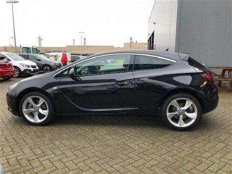 Opel Astra GTC - 1.4 Turbo 140PK - 1