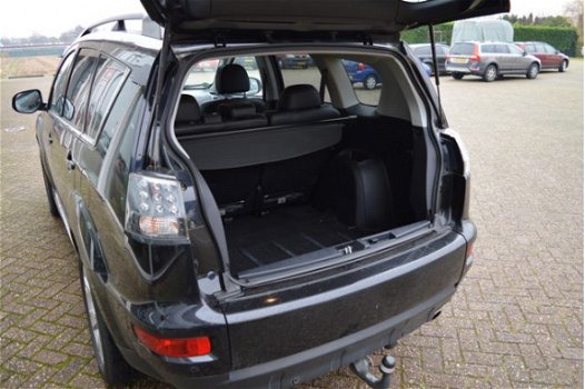 Mitsubishi Outlander - 2.0 Edition Two Automaat | leder | Trekh 1600kg | Panoramadak - 1