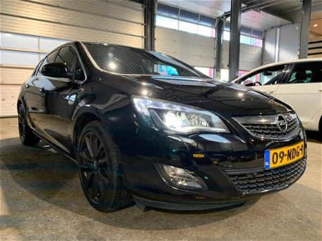 Opel Astra - 1.4 Turbo Cosmo Leder/2e eig/xenon/dealer onderhouden - 1