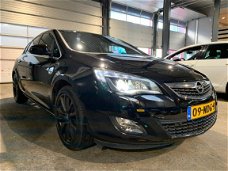 Opel Astra - 1.4 Turbo Cosmo Leder/2e eig/xenon/dealer onderhouden