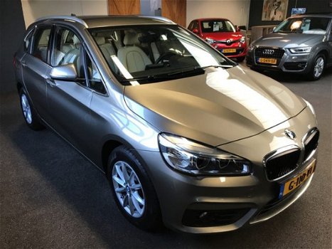 BMW 2-serie Active Tourer - 218i High Executive *NAVIGATIE*LEDER*CRUISE-CONTROL - 1