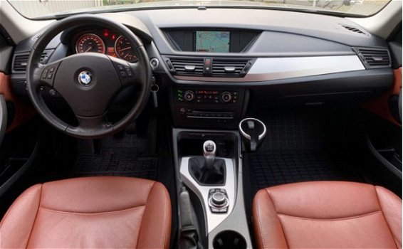 BMW X1 - sDrive18i Executive. NAVI, LEDER, XENON, ECC, CRUISE - 1